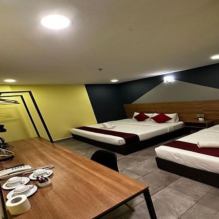 T-Hotel Mont Kiara Куала-Лумпур Экстерьер фото