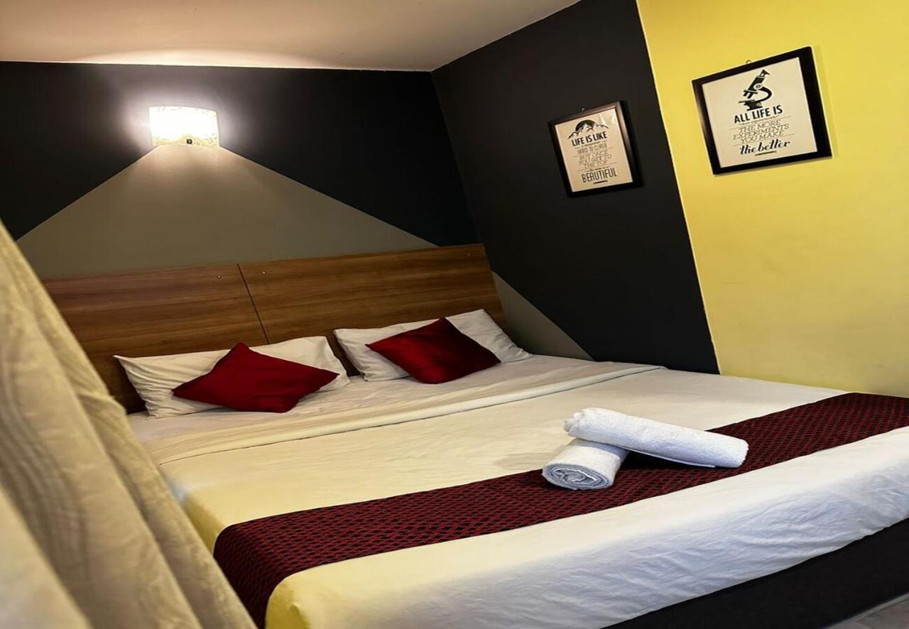 T-Hotel Mont Kiara Куала-Лумпур Экстерьер фото