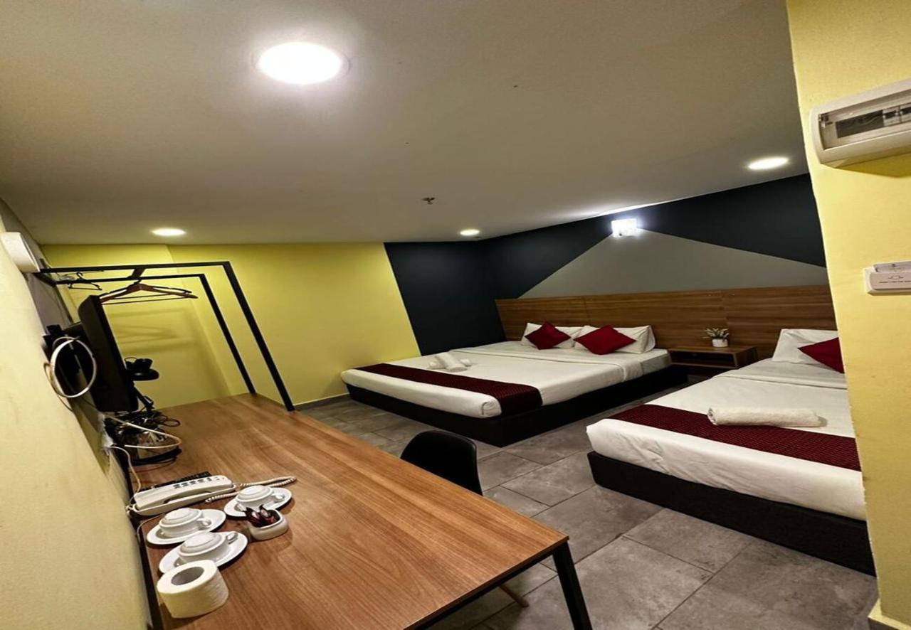 T-Hotel Mont Kiara Куала-Лумпур Экстерьер фото